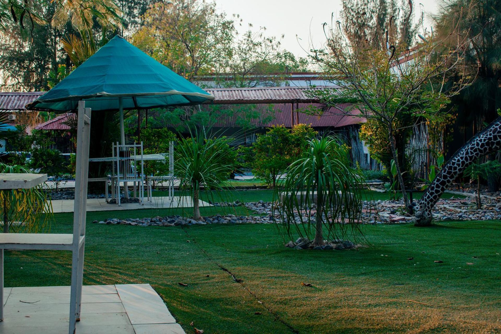 Dolar Lodges & Tours Maun Eksteriør bilde